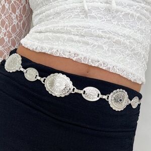 NWOT Princess Polly Belt
